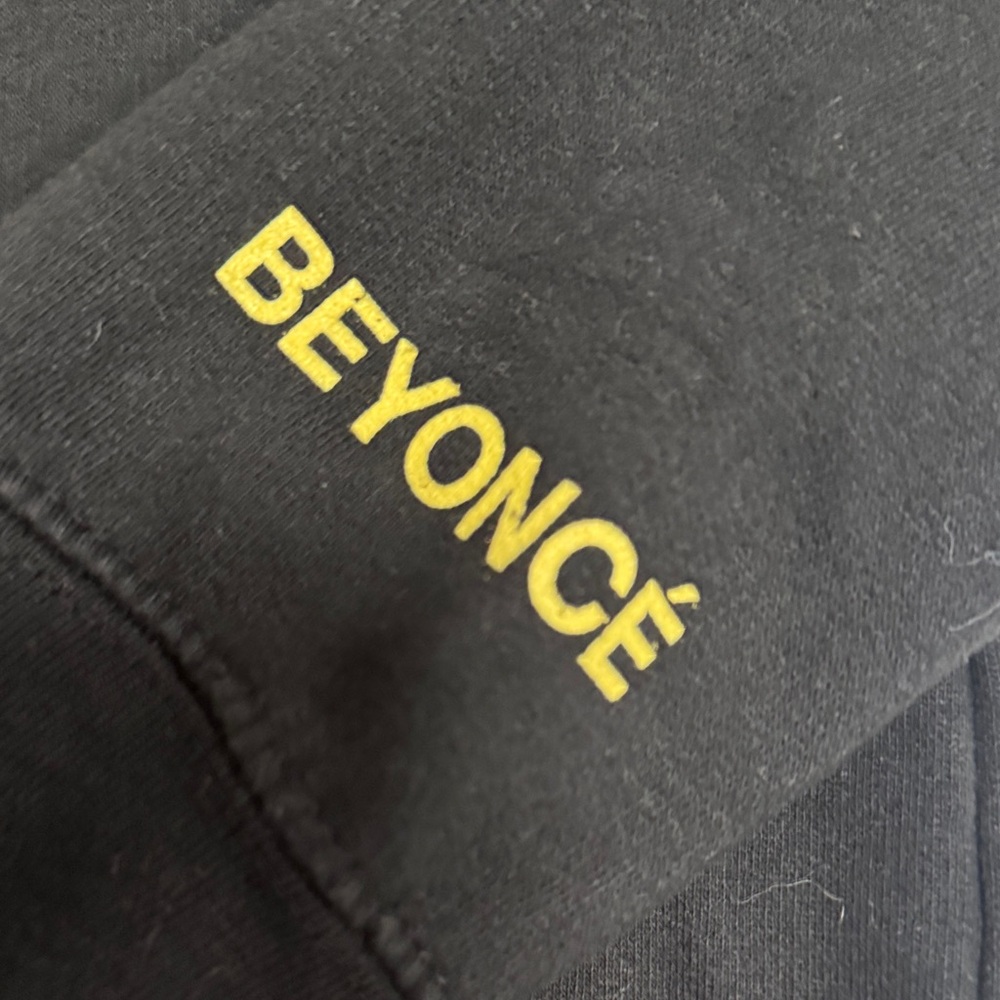 Lemonade Black Sweatshirt by Beyoncé - Picture 2 of 8